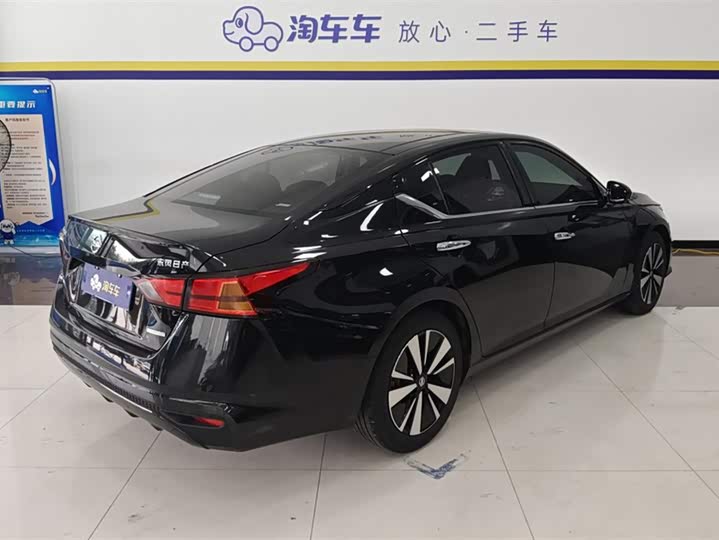 Фото 3 - Nissan Teana