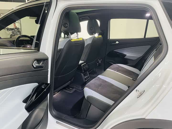 Фото 9 - Volkswagen ID.4 X