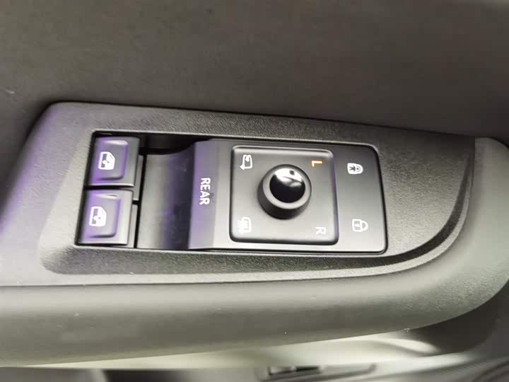 Фото 9 - Volkswagen ID.Unyx