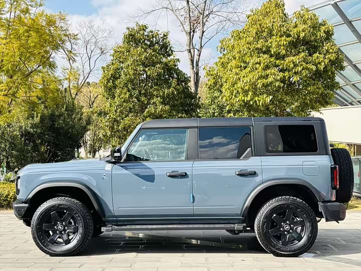 Фото 4 - Ford Bronco