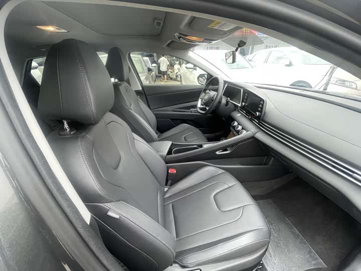 Фото 5 - Hyundai Elantra N line