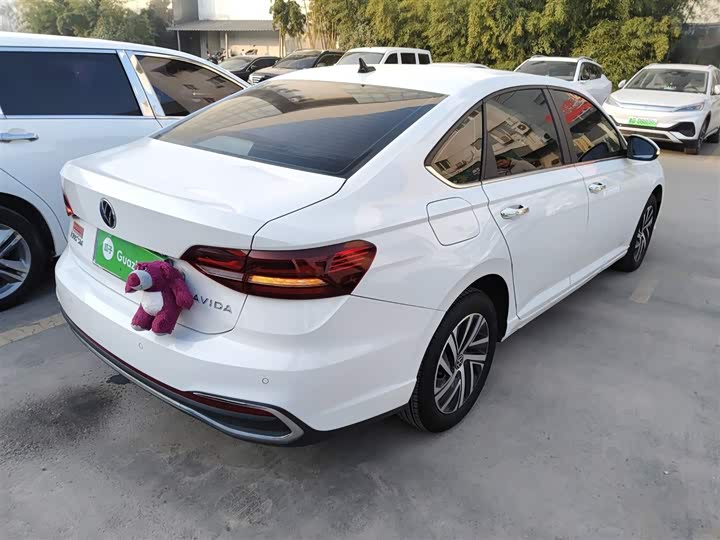 Фото 6 - Volkswagen Lavida