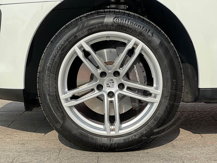 Фото 8 - Porsche Macan