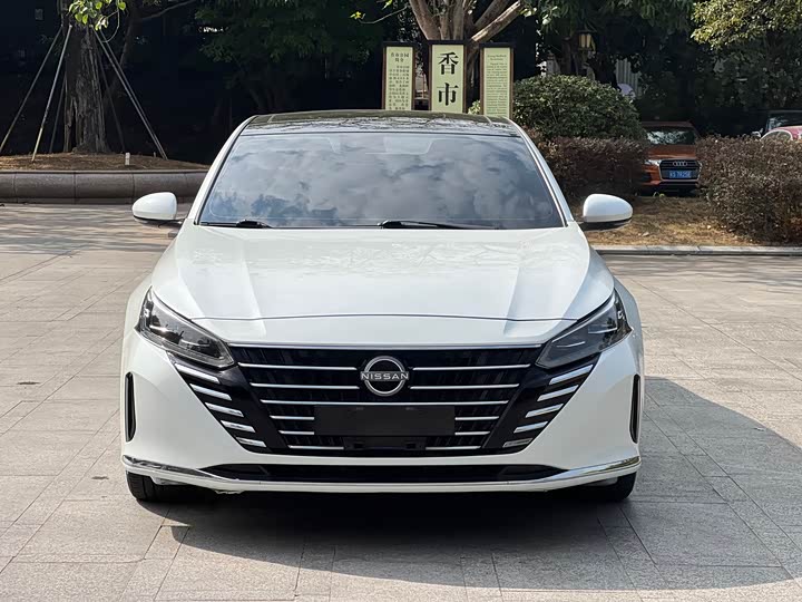 Фото 2 - Nissan Teana