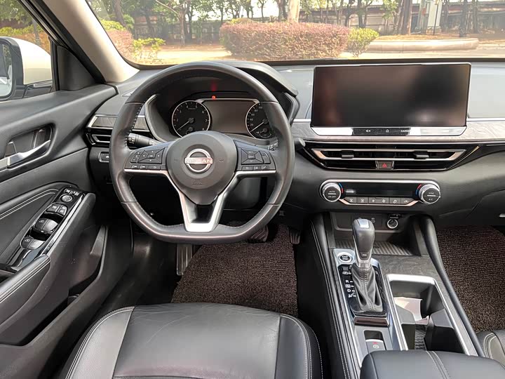 Фото 9 - Nissan Teana