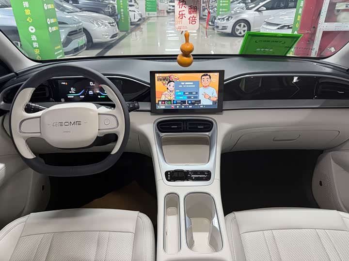 Фото 9 - Geely Galaxy Geome