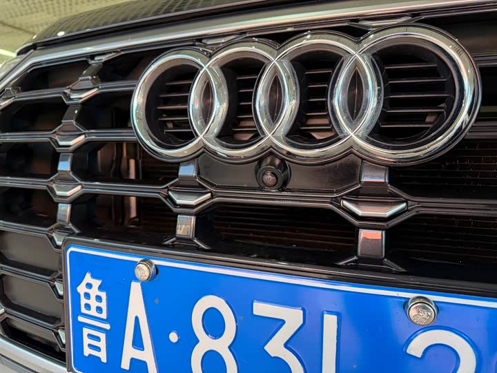 Фото 7 - Audi Q3