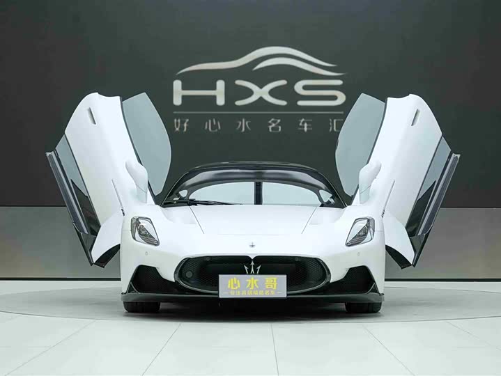 Фото 3 - Maserati MC20