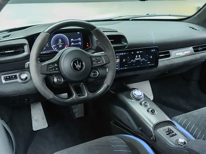 Фото 9 - Maserati MC20