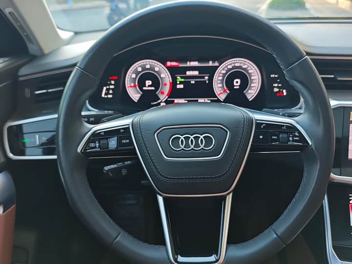 Фото 9 - Audi A6L