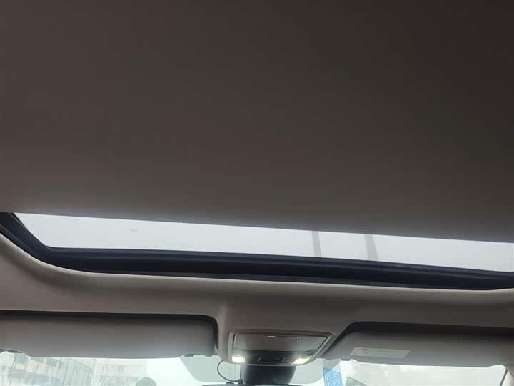 Фото 9 - Honda Avancier