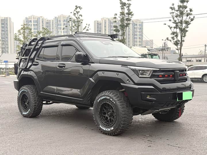 Фото 2 - Tank 400 Hybrid