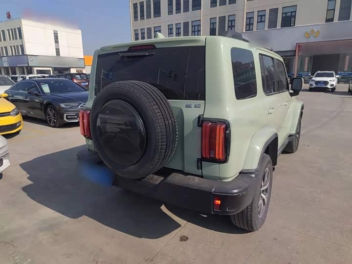 Фото 7 - Tank 300