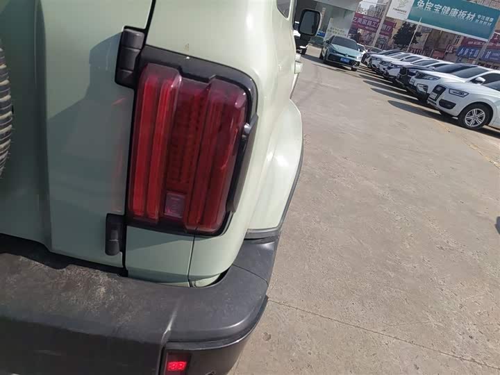 Фото 8 - Tank 300