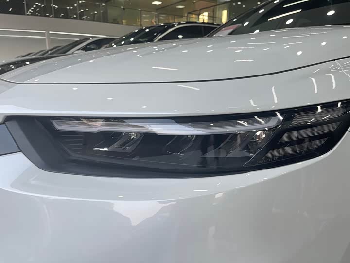 Фото 4 - Honda Inspire