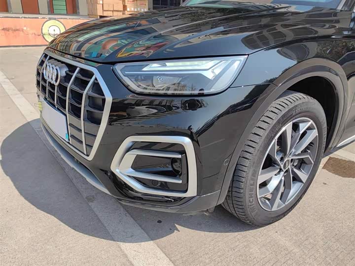 Фото 4 - Audi Q5L