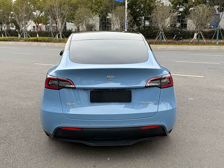 Фото 9 - Tesla Model Y