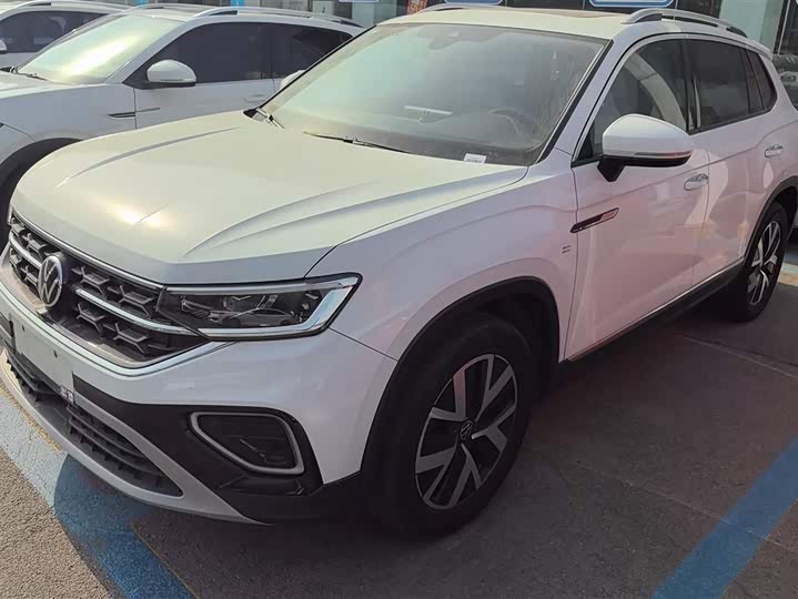 Фото 1 - Volkswagen Tayron