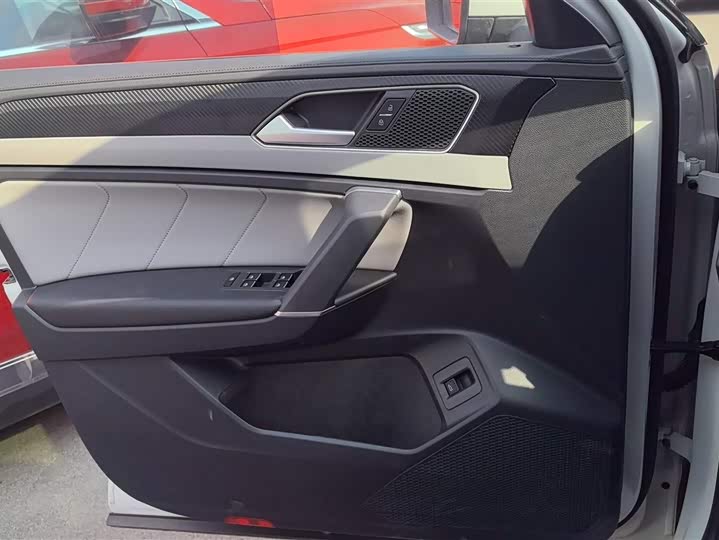 Фото 7 - Volkswagen Tayron