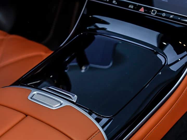 Фото 4 - Mercedes-Benz Maybach S-Class