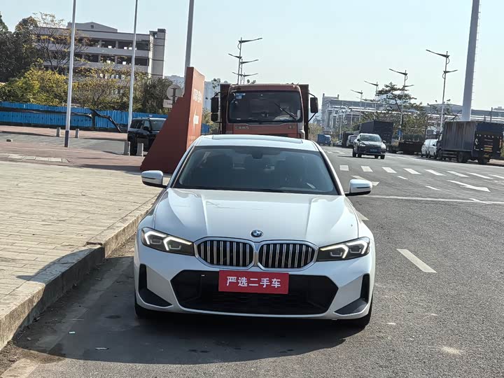 Фото 2 - BMW 3 Series