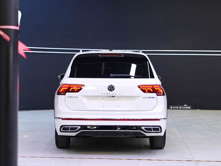 Фото 3 - Volkswagen Tiguan L Hybrid