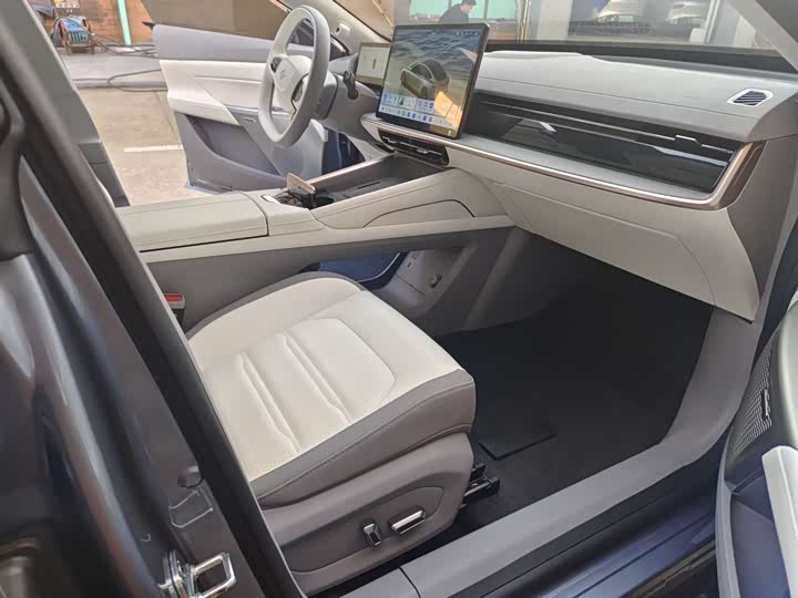 Фото 8 - Dongfeng Yipai eπ 007