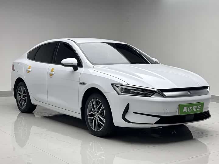 Фото 3 - BYD Qin Plus