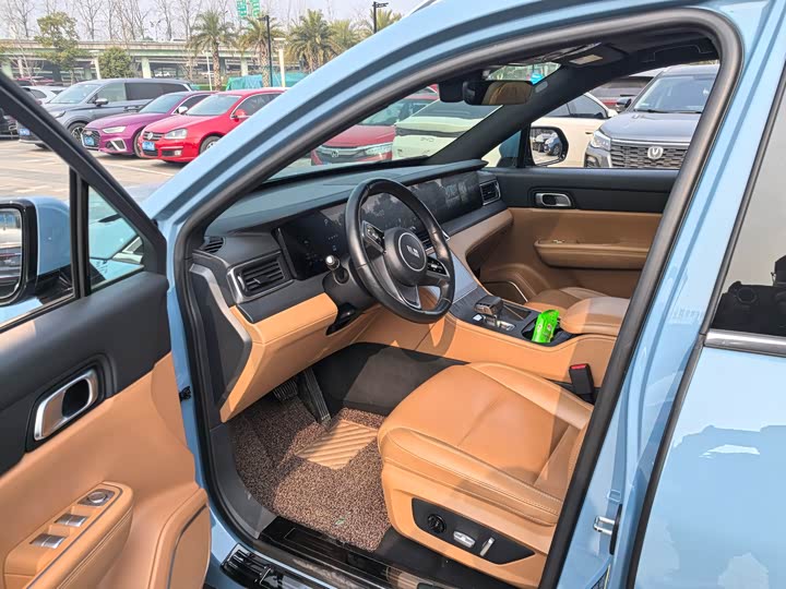 Фото 6 - LiXiang One