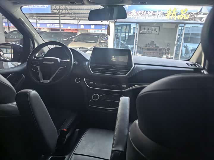 Фото 5 - Maxus G20