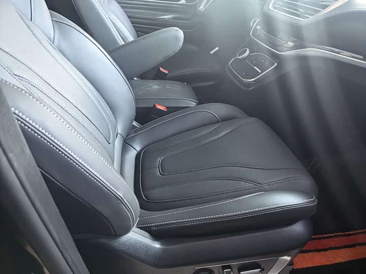 Фото 6 - Maxus G20