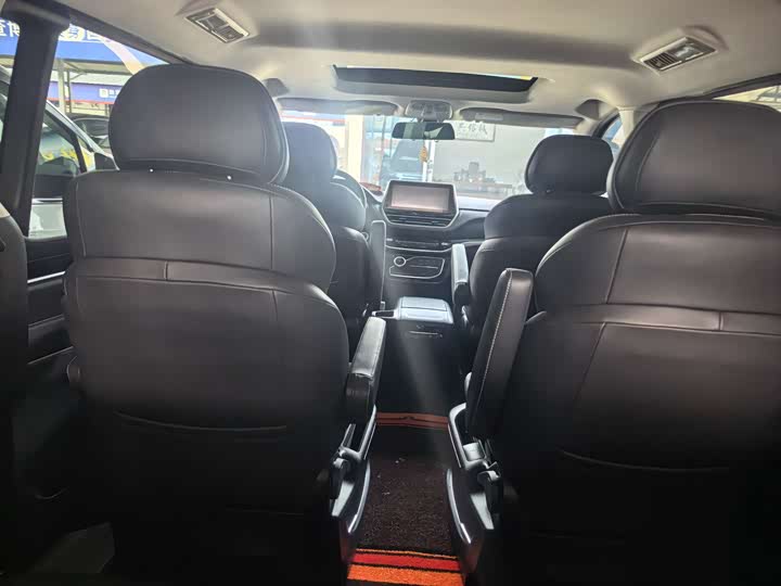 Фото 8 - Maxus G20