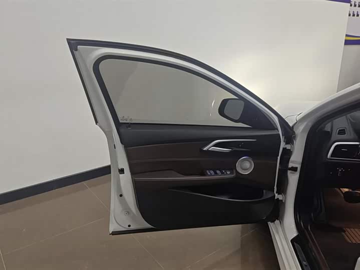 Фото 7 - BMW 1 Series