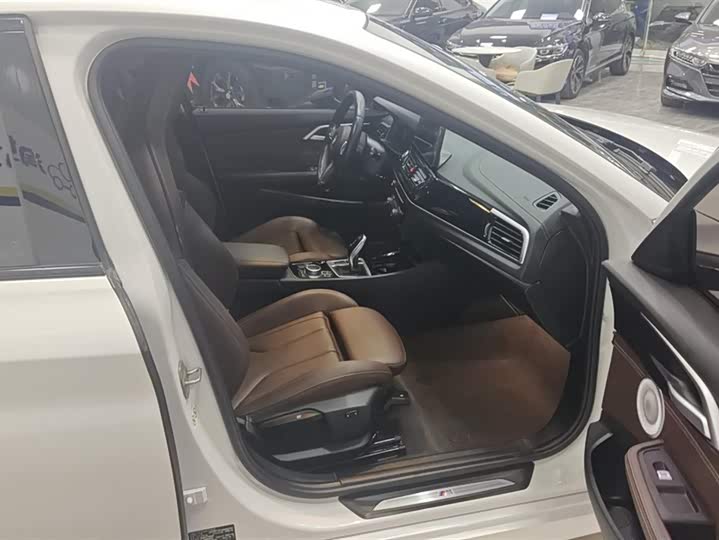 Фото 8 - BMW 1 Series