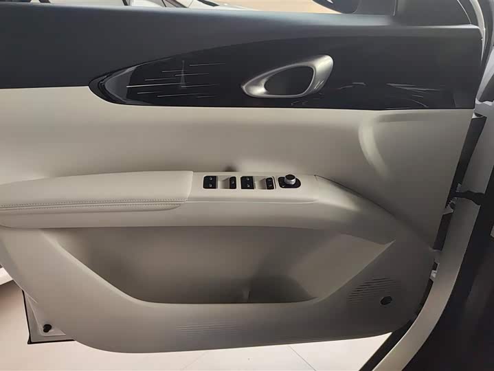 Фото 7 - Geely Galaxy Geome