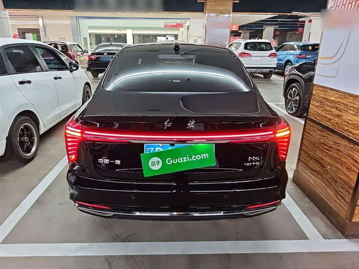 Фото 6 - Hongqi H5