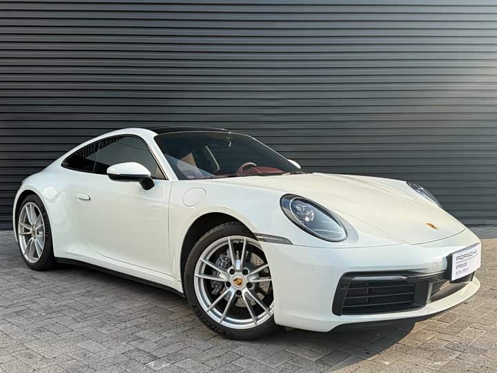 Фото 2 - Porsche 911