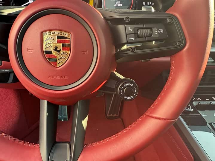 Фото 8 - Porsche 911