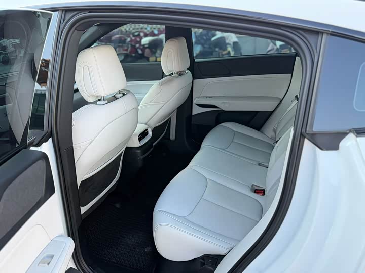 Фото 8 - XPeng G6