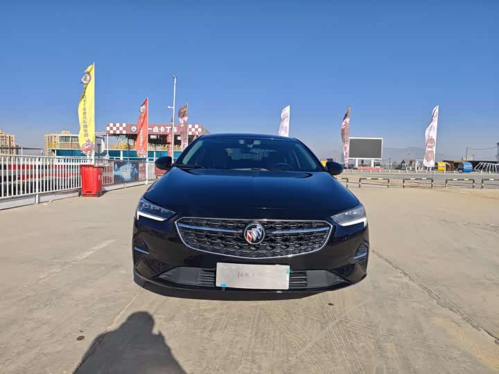 Фото 2 - Buick Regal