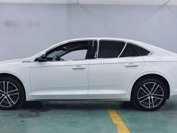 Фото 7 - Geely Preface