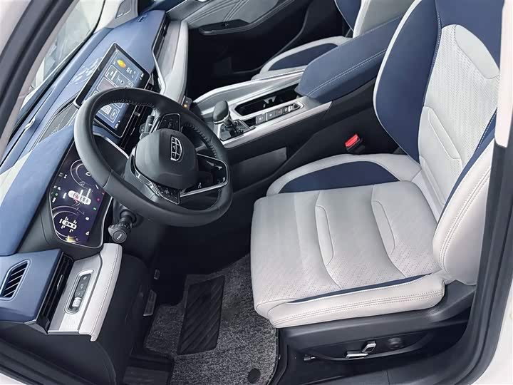 Фото 9 - Geely Preface