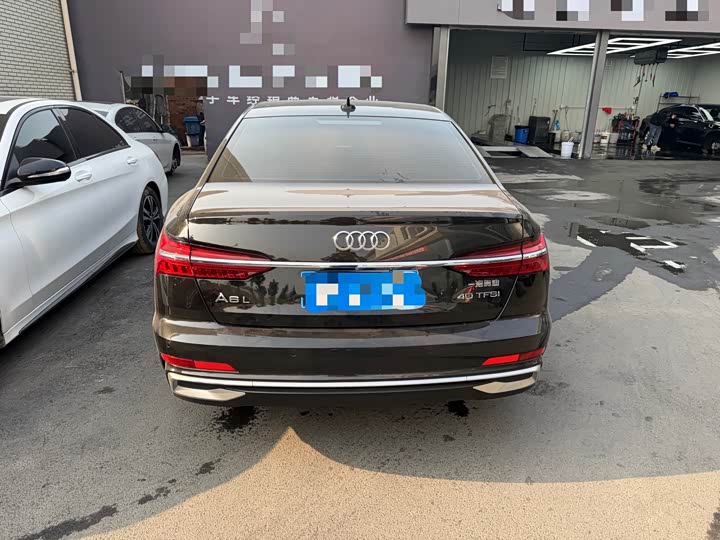 Фото 8 - Audi A6L