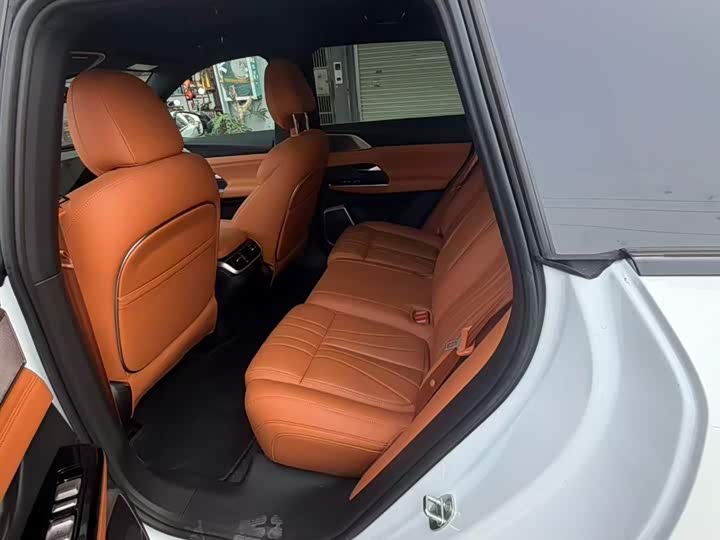 Фото 4 - XPeng G9