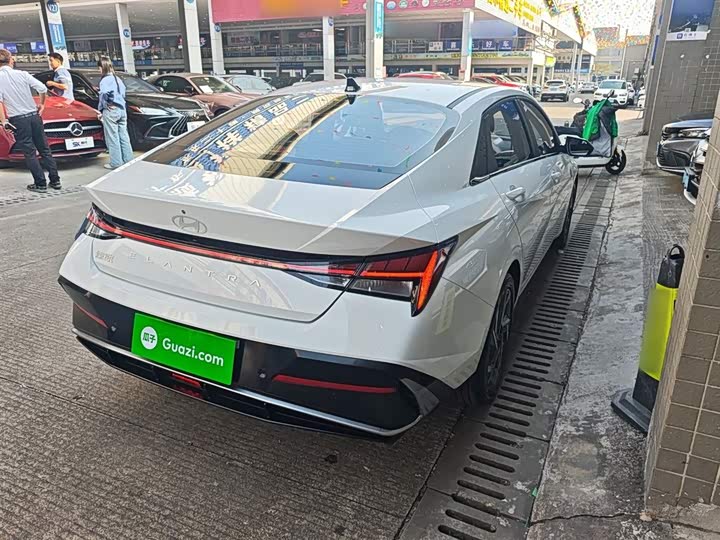 Фото 7 - Hyundai Elantra N line