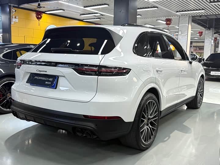 Фото 5 - Porsche Cayenne