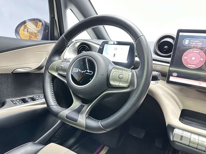 Фото 8 - BYD Dolphin