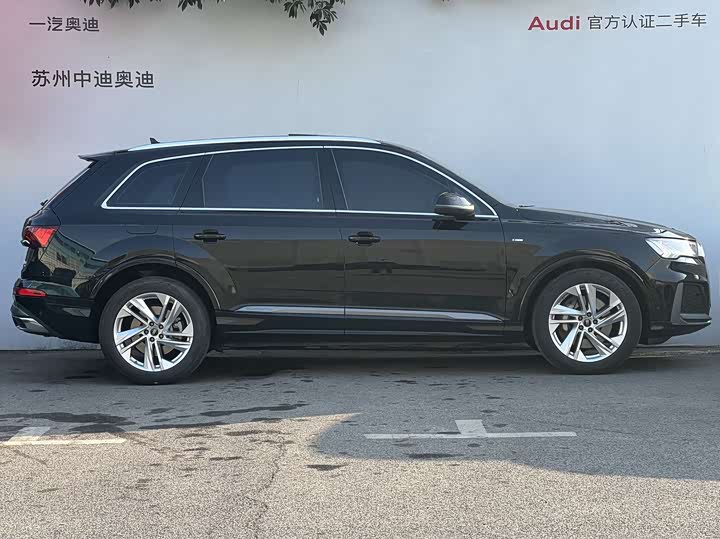 Фото 3 - Audi Q7