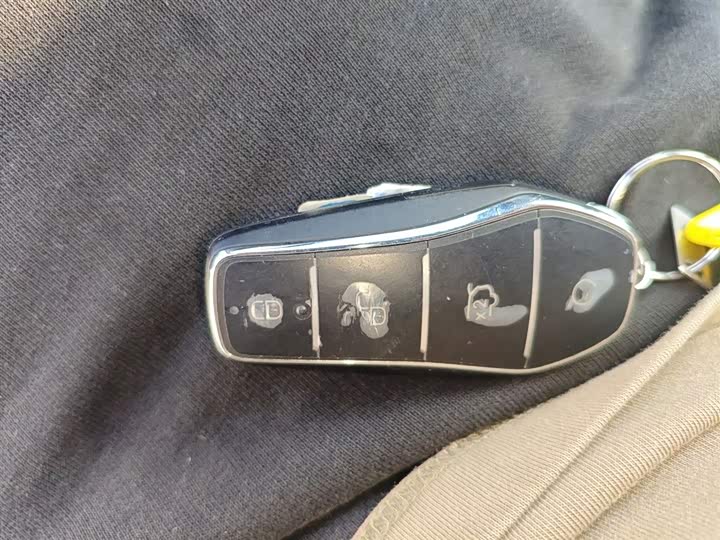 Фото 9 - BYD Song L