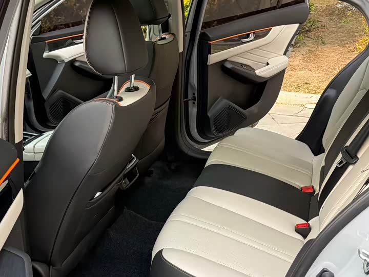 Фото 6 - Dongfeng Aeolus Yixuan Max